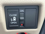 片側電動スライドドア