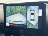 【パノラミックビューモニター】専用のカメラにより、上から見下ろしたような視点で360度クルマの周囲を確認することができます☆死角部分も確認しやすく、狭い場所での切り返しや駐車もスムーズに行えます。
