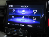 ナビゲーションは純正10インチメモリーナビ(VXU-197SWi)を装着しております。AM、FM、CD、DVD再生、Bluetooth、音楽録音再生、フルセグTVがご使用いただけます。