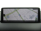 マツダコネクトの10.25インチワイドセンターディスプレイです。『Android Auto』『Apple CarPlay』や独自のコネクテッドサービスに対応したインターフェイスシステムです。