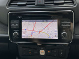 【日産オリジナルナビゲーション】ナビには充電スポットも表示されるので、安心して運転できます。