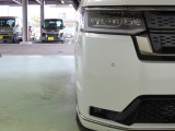 LEDヘッドライトは、点灯の瞬間から光量を発揮し、突然暗くなるトンネルなどでの安定感を高めます。
