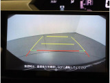 後方確認に便利なバックカメラ装備!!バックカメラにはガイド線を表示することも可能で、狭い駐車場や後方が確認しづらい場所に駐車するときや、車を切り返す時に便利な装備です!