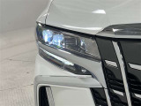 LEDヘッドライトとオートマチックハイビームで夜間走行時の安心感が違います!