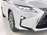 フォグランプ装着車です。暗い夜道の車両前方を明るく照らします