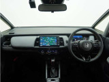 ◆インテリアパネル◆視界広々で非常に運転しやすくロングドライブでも疲れを感じさせないすっきりとまとまったインパネ周りです。