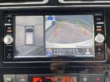 アラウンドビューモニターです☆車の前後左右にカメラがついており駐車時には上から車を見たような画面が見れますので、4方向の状況を確認することができる便利な機能です☆