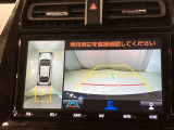 【バックカメラ】あると便利なバックカメラ装備!駐車時に後方がリアルタイム映像で確認できます。立体駐車場や夜間の車庫入れ時に大活躍!運転スキルに関わらず、今や必須となった装備ですね♪