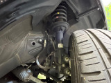 お車を安心してお乗りいただく為には、足回りの定期点検が欠かせません。サービスサポート(有償保証)では無料点検もご提供しており、安心のカーライフをお過ごしいただけるサポート体制が整っています。