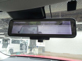 スマートルームミラーで後ろの景色もモニター表示♪車内が荷物でいっぱいでも見られますので便利ですね