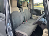 使用感のないきれいな運転席シートです!