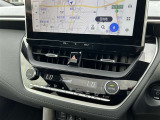 オートエアコンを装備しています。車内温度を感知して自動で温度調整をしてくれるのでいつでも快適な車内空間を創り上げます!モダンなデザインが車内のおしゃれ感をアップさせています!(^^)!