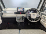 とっても視界が広くて、女性も運転しやすいですよ!!!