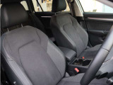 運転席・助手席にシートヒーターを装備。冬場のドライブをより快適にしてくれる人気の快適装備です。