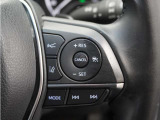 ◆アダプティブクルーズコントロール◆予め設定した車速内でクルマが自動的に加減速。前走車との適切な車間距離を維持しながら追従走行します。