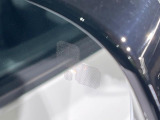 ブラインドスポットモニター ドライバーの死角に他の車を検知すると、ドアミラーの小さな警告灯が点灯。安全に車線を変更できます。ステアリングホイールを制御して衝突を回避するアシストをします。