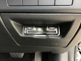 ETCが装着されています。再セットアップ後高速道路の料金所をノンストップで通過できて大変便利です。