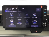 ドライブの必需品。見やすい・使いやすいHonda純正のメモリーナビを搭載しています。