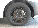 R5年式夏タイヤ185/65R15ダンロップ製です。