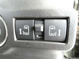 電動スライドドアのスイッチ付です。車内からもスイッチひとつで楽にドアの開閉が可能です。電動なので開閉時に力を使う必要がなく、半ドアになることもありません!