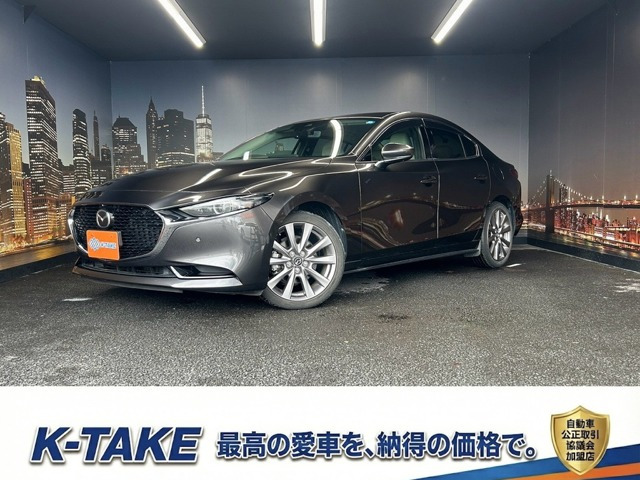 マツダ MAZDA3セダン 