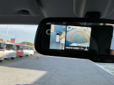 アラウンドビューモニターで後方の処理も確認できて慣れない場所でもラクラク駐車できちゃいます◎