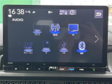 【Bluetooth】ナビゲーションと携帯電話/スマートフォンをBluetooth接続することができます。接続するとハンズフリーで使用することができるので、とても便利です!