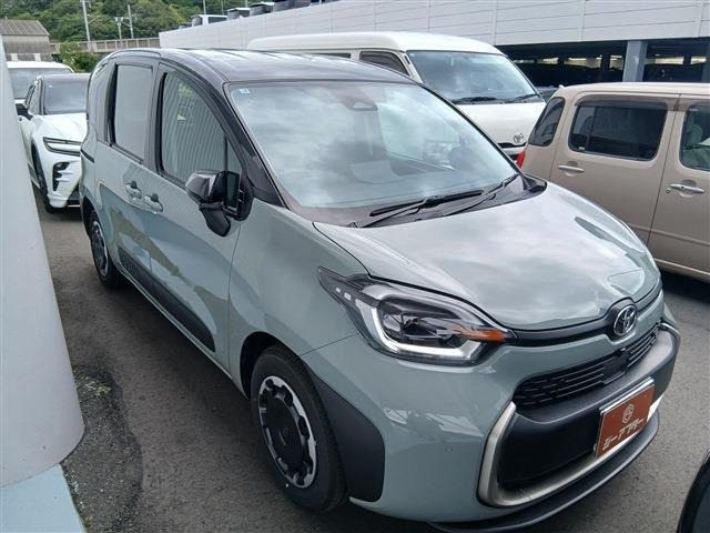シエンタ ハイブリッド 1.5 Z 禁煙車  純正9インチディスプレイ
