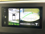 【アラウンドビューモニター】専用のカメラにより、上から見下ろしたような視点で360度クルマの周囲を確認することができます☆死角部分も確認しやすく、狭い場所での切り返しや駐車もスムーズに行えます。