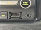 接続可能なAUX、USB端子付き!