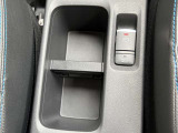 パーキングもスイッチ式!AUTO HOLDのスイッチも☆信号待ちの時などに、ブレーキを保持してくれます☆おススメの装備です♪♪
