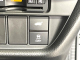 【パワーバックドア】スマートキーや運転席のボタンを押すだけでリアゲートが自動で開閉します!荷物を持っている時や、高い位置にあるバックドアを閉める際に便利な機能です♪