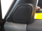 車内にはスピーカーを装備してあり、よりクリアに、臨場感のある音楽を楽しめます。