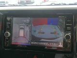【アラウンドビューモニター】空から見下ろした映像がナビ画面にて確認可能です。駐車もラクラクですよ♪