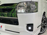 【LEDヘッドライト】悪天候や夜間走行時も良好な視界を確保し安心して運転できる高輝度LEDヘッドライトを装備!点灯速度が早く、消費電力も抑えられています。