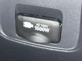【1500Wアクセサリーコンセント】消費電力1500Wまでの家電が使えます。キャンプやスポーツ・アウトドアでのアクティビティはもちろん、災害・停電の際に大活躍♪