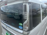 エンジンルームも綺麗に洗浄してから納車致します。普段あまり見ることが無い箇所だからこそ綺麗だと感動しますよね(*&acute;▽`*)