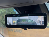 【デジタルインナーミラー】後席の大きな荷物や同乗者で後方が確認しづらい時でも安心!カメラが撮影した車両後方の映像をルームミラー内に表示。クリアな視界で状況の確認が可能です!