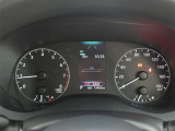 メーターはスッキリとしたデザインで、とても見やすく、安全運転のお役に立ちます。