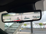 【デジタルインナーミラー】後席の大きな荷物や同乗者で後方が確認しづらい時でも安心!カメラが撮影した車両後方の映像をルームミラー内に表示。クリアな視界で状況の確認が可能です!