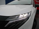 夜間走行の視界を確保! LEDヘッドランプ