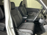 当車両は、次のお客様に気持ちよくお乗りいただくため、専門スタッフによる【徹底シートクリーニング】を施工済みです!