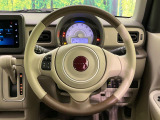 【純正革巻きステアリング】上質な革を使用することで、手にしっかり馴染みとても運転しやすいハンドルです♪