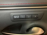 運転の操作性、快適性、など全ては、シートポジションから始まります。シートメモリーは、重要な機能です。