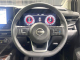 【純正革巻きステアリング】上質な革を使用することで、手にしっかり馴染みとても運転しやすいハンドルです♪