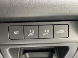 電動リアゲートになっているので荷物を持っていてもボタン一つで開けることができるので大変便利です