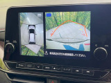 【アラウンドビューモニター】専用のカメラにより、上から見下ろしたような視点で360度クルマの周囲を確認することができます☆死角部分も確認しやすく、狭い場所での切り返しや駐車もスムーズに行えます。
