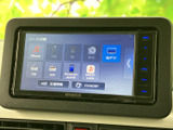 多様なソースに対応し、お好みの音楽を車内で楽しめます。長距離ドライブも退屈させない充実のオーディオ機能です。