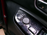ドアミラーの鏡面の調節、格納は運転席からすべて操作できます!