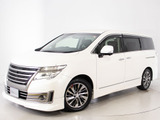 ★展示前点検実施★特殊な機材も用いて、前車点検を実施しております!